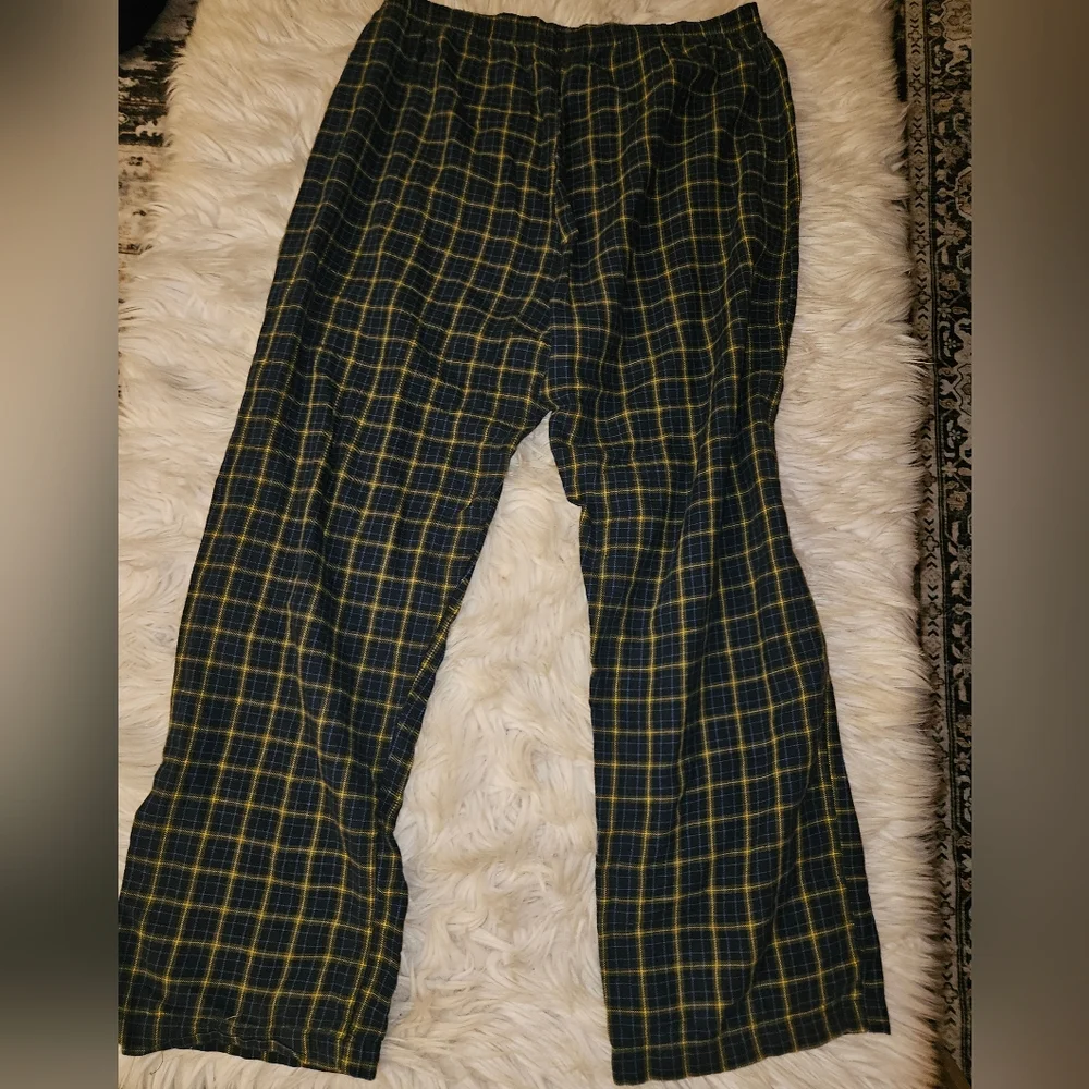 Men’s Plaid Flannel Pajama Pants – Snap Front – Elastic Waist – Size M
